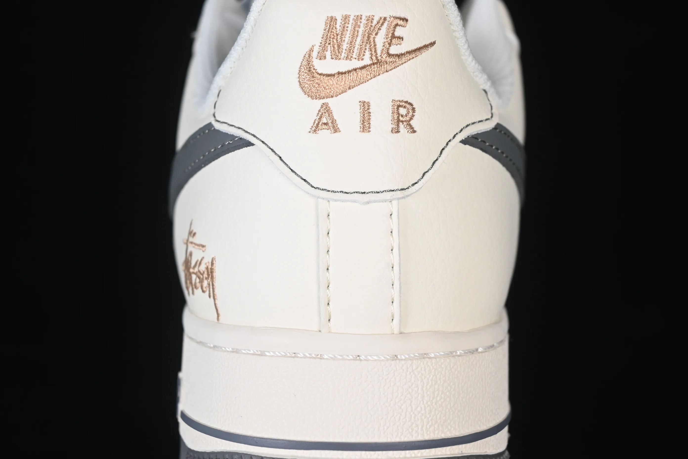 All categories Nk Air Force 1 Air Force series Nk Air Force 1 Low Air Force low-top Nike Air Force 1'07 Low Stusi co-branded rice dark gray gold label Air Force 1 low-top casual sneakers XX3168-223